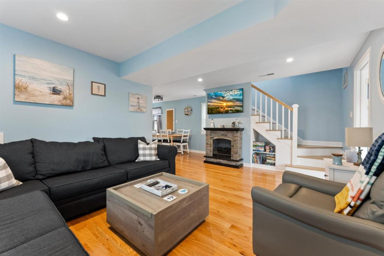 Newly Renovated 4 Bedroom Home Only 2 Blocks From The Beach! Wildwood Eksteriør billede