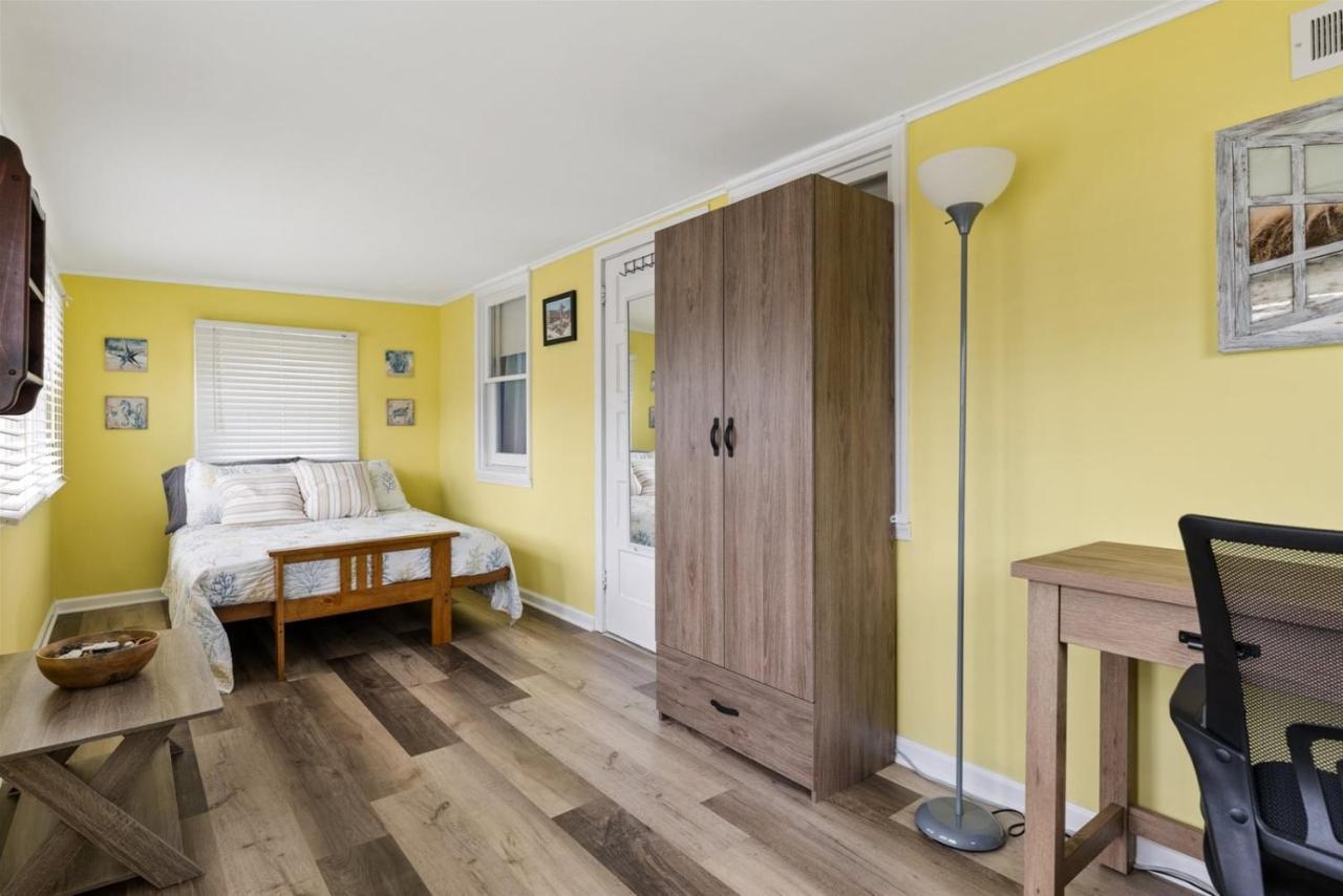 Newly Renovated 4 Bedroom Home Only 2 Blocks From The Beach! Wildwood Eksteriør billede